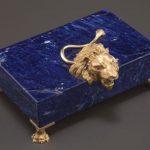 AN ITALIAN BLUE HARDSTONE, GOLD AND RUBY TABLE BOX