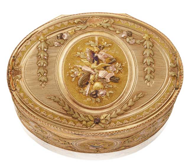 THE GENEVA MAKER ‘M&P’. A VERY FINE AND EXTREMELY RARE SMALL 20K VARICOLORED GOLD OVAL MUSICAL SNUFF BOX
